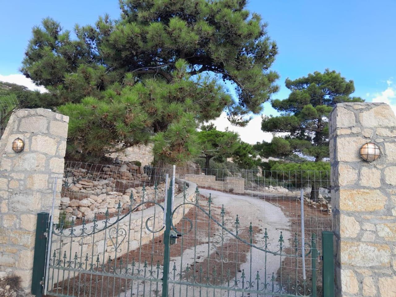 Tranquil Villa With Sea View In Ammopi Karpathos Amoopi Exterior foto